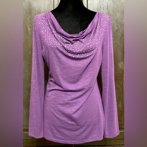 Jewels & Gems OS purple Tunic w/swoop & rhinestone - Size Medium